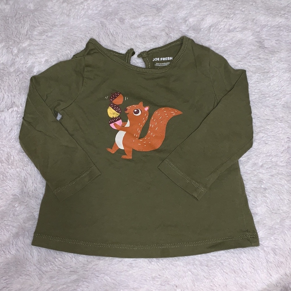 (3 for $10) joe fresh 6-12 month long sleeve green squirrel top 🐿